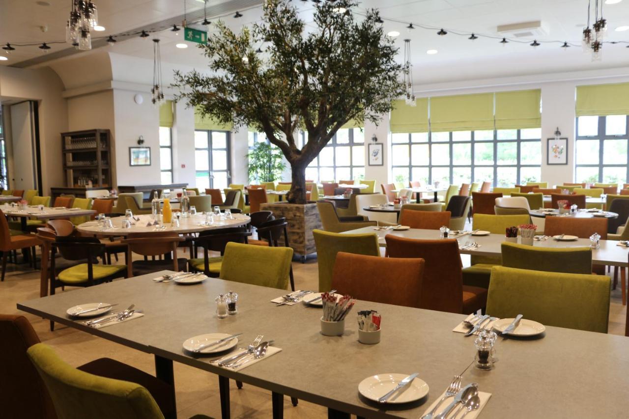 فندق The Woodlands Event Centre وايبوستون المظهر الخارجي الصورة
